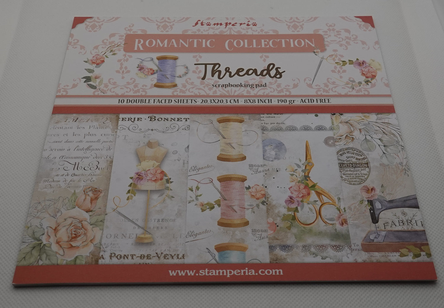 Kartonkilehtiö "Romantic collection"