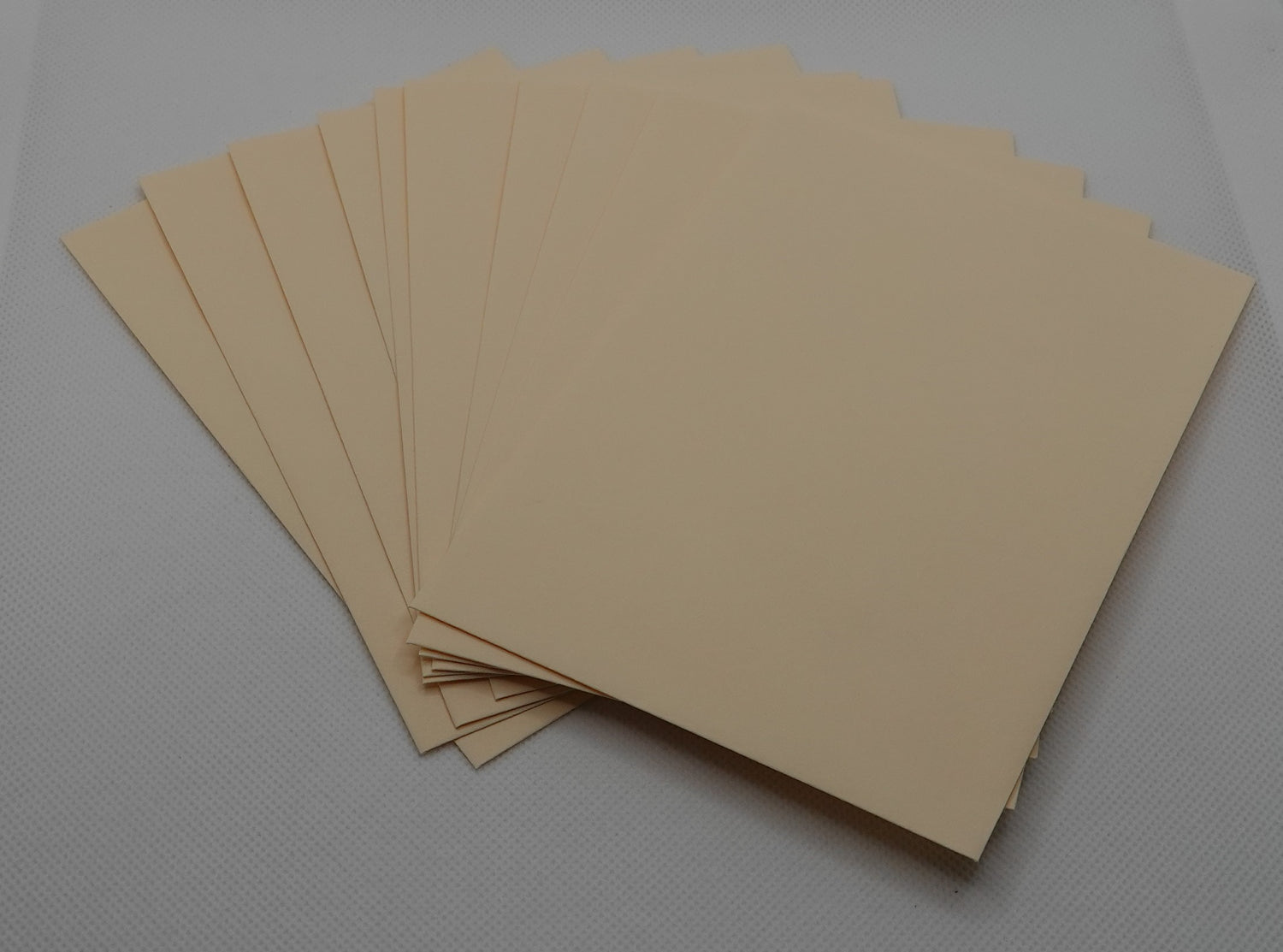 Kirjekuori C6 10 kpl "vanilja"