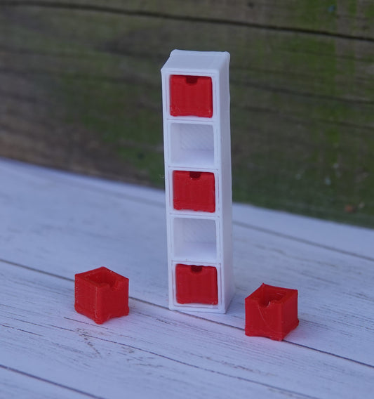 Maustelokerikko nukkekotiin, eri kokoja ja värejä