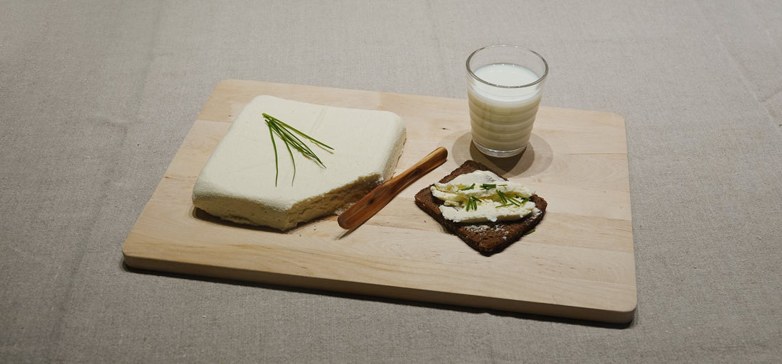 Perinteinen piimäjuusto – helppo ohje ja vinkit juustomuotin käyttöön