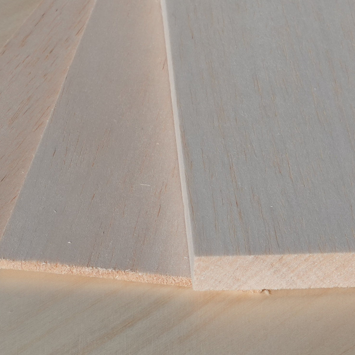 Balsalevy 10 x 30 cm, eri paksuuksia