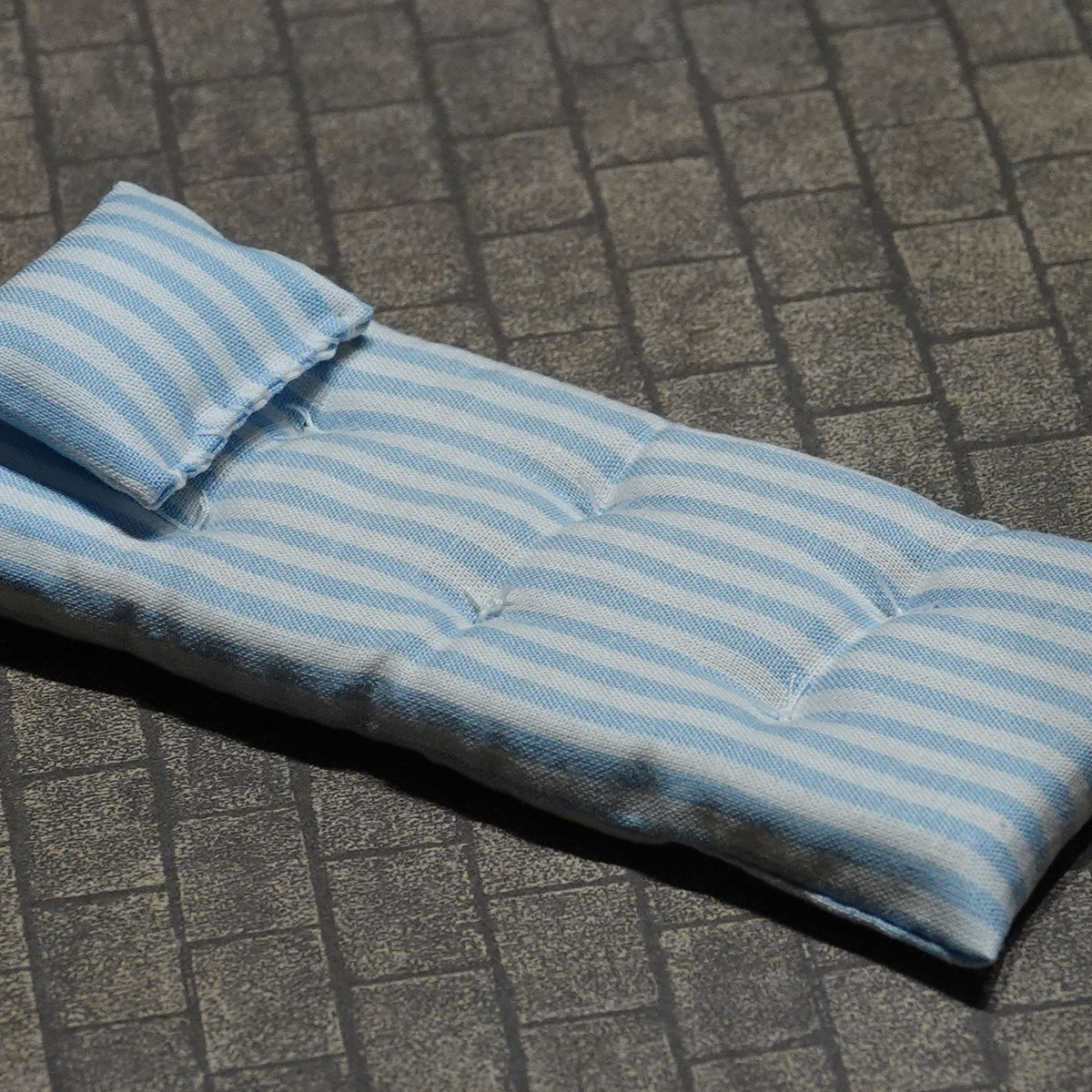 Patja ja tyyny, 1:16 eri kuoseja