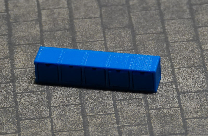 Maustelokerikko nukkekotiin, eri kokoja ja värejä