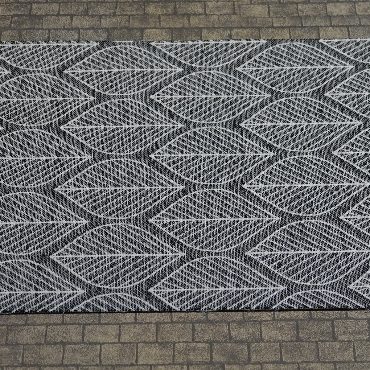 Matto harmaa lehtikuvioinen 1:6