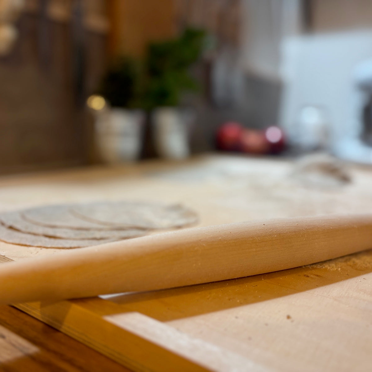 Puinen leivinlauta, matalareunainen