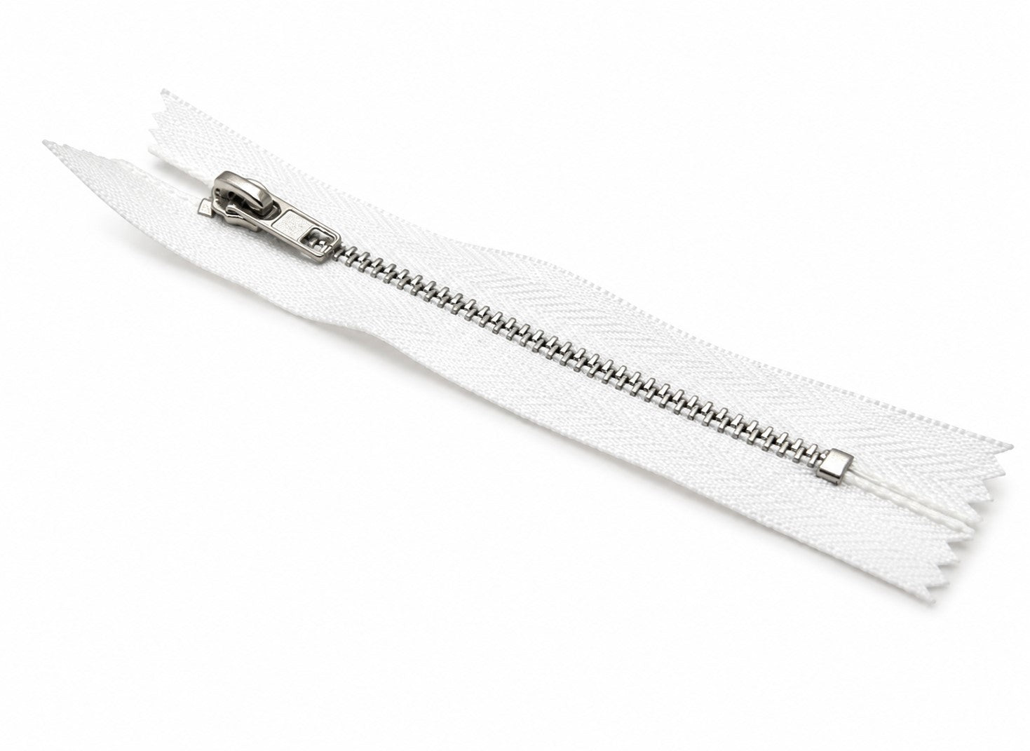 Vetoketju 10 cm, eri värejä