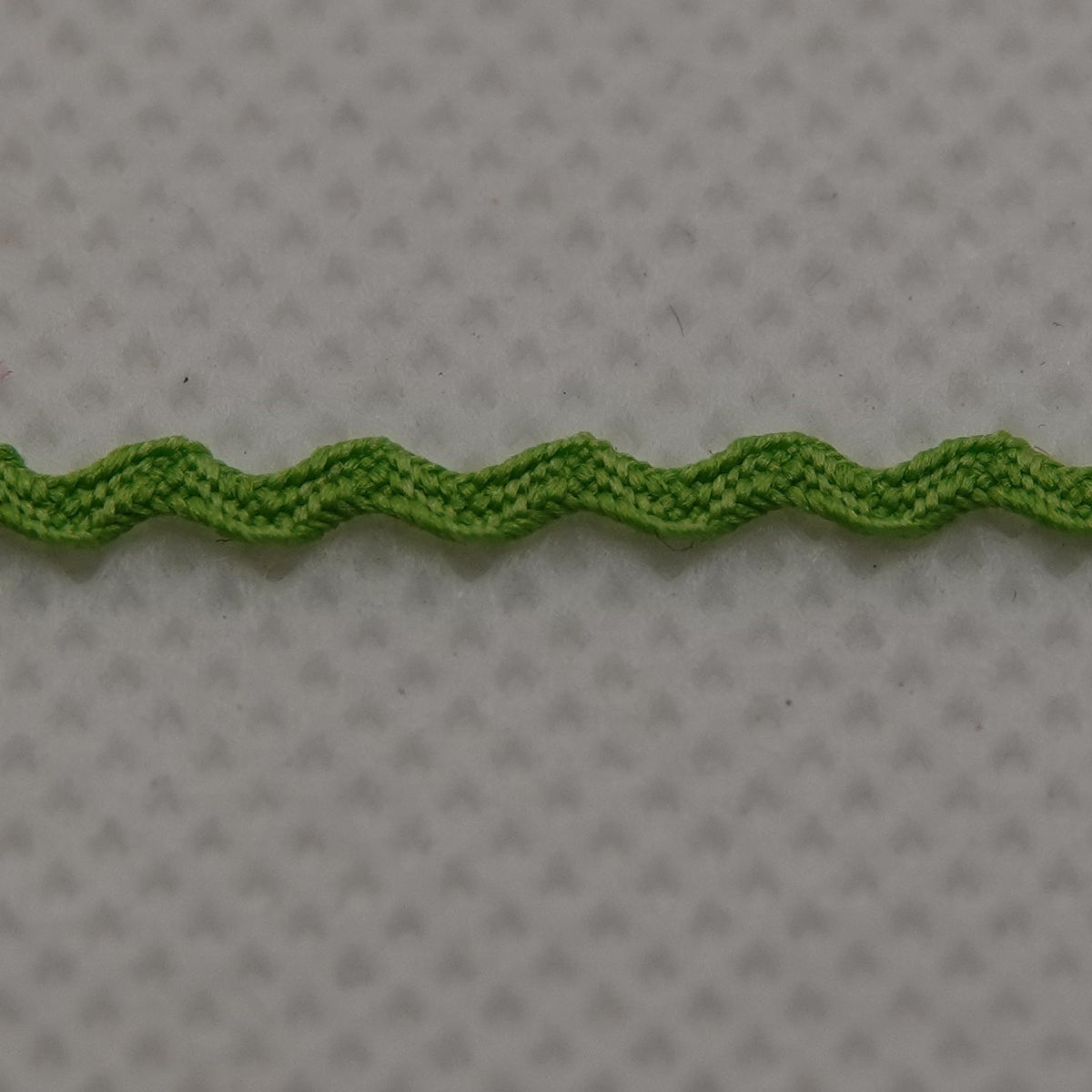 Siksak-nauha 1,5 mm, vihreä