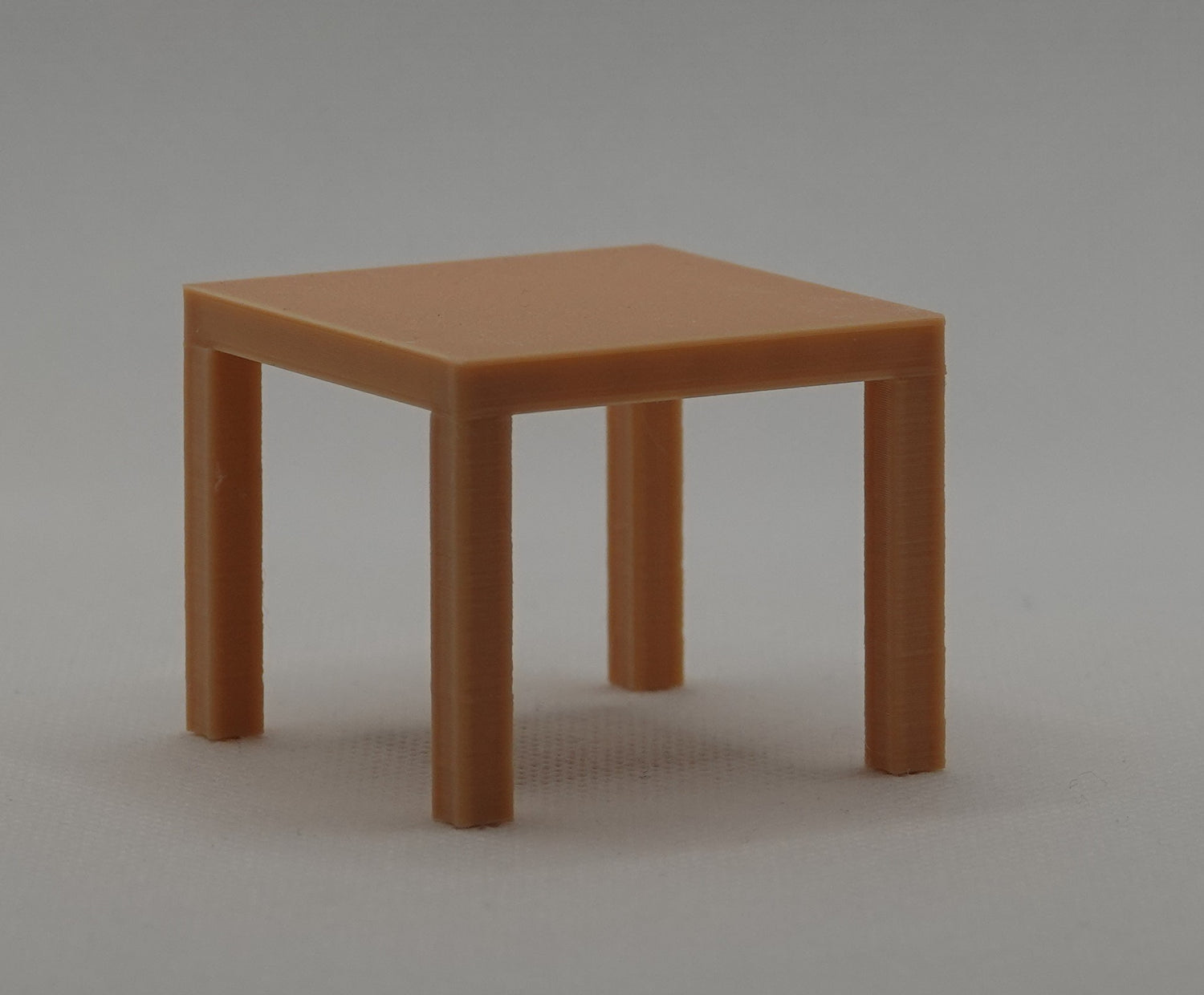 Nukkekodin sohvapöytä, ruskea