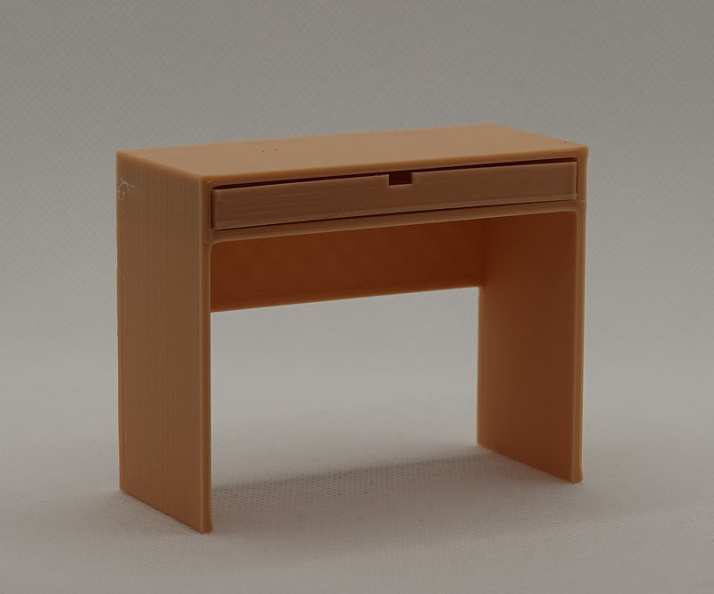 Nukkekodin kirjoituspöytä, ruskea