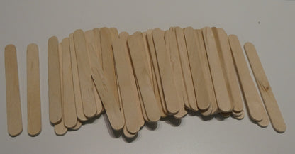 Jäätelötikkuja askarteluun, eri kokoja