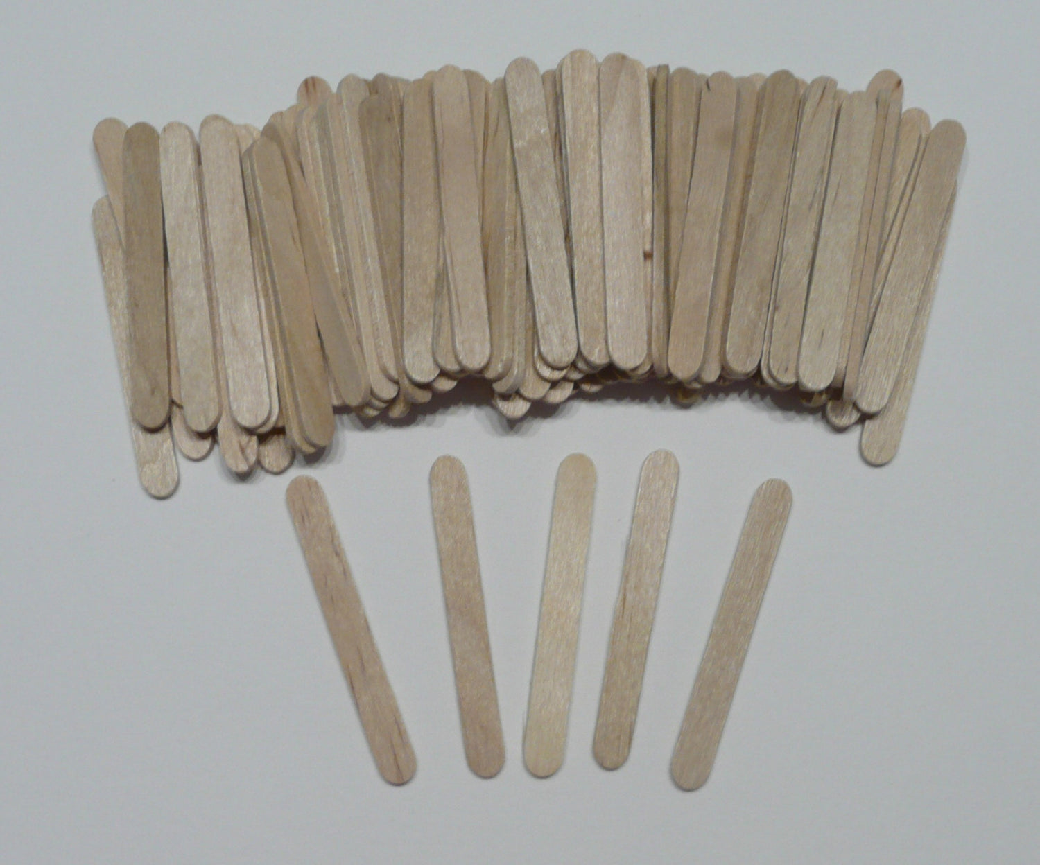 Lyhyt jäätelötikku askarteluun, 100 kpl