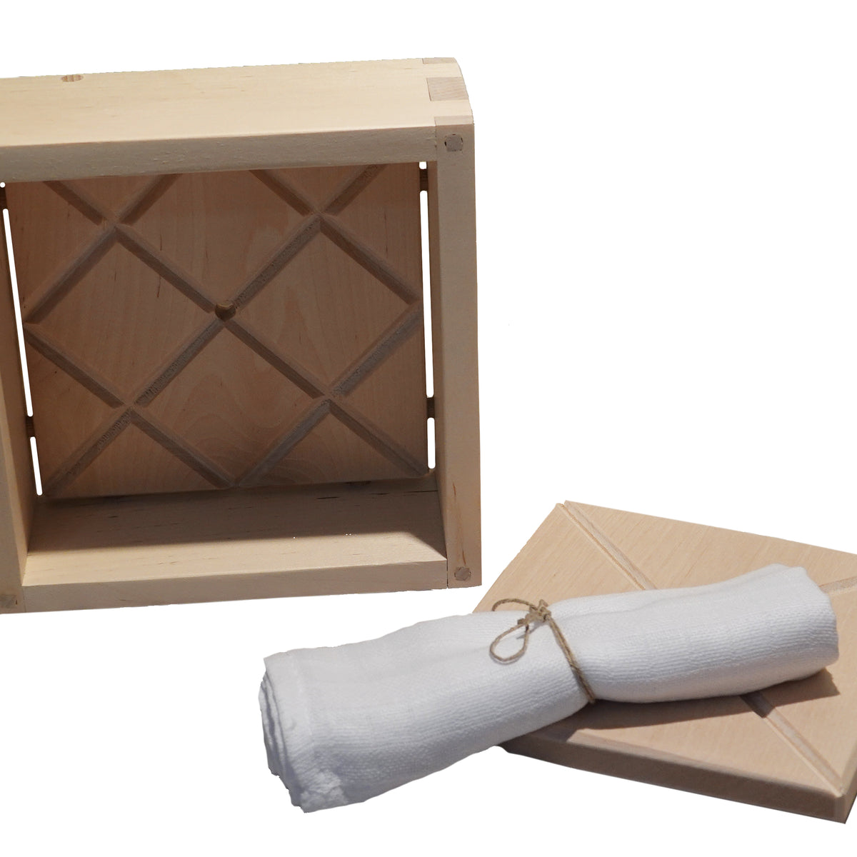 Puinen juustomuotti, malli 3