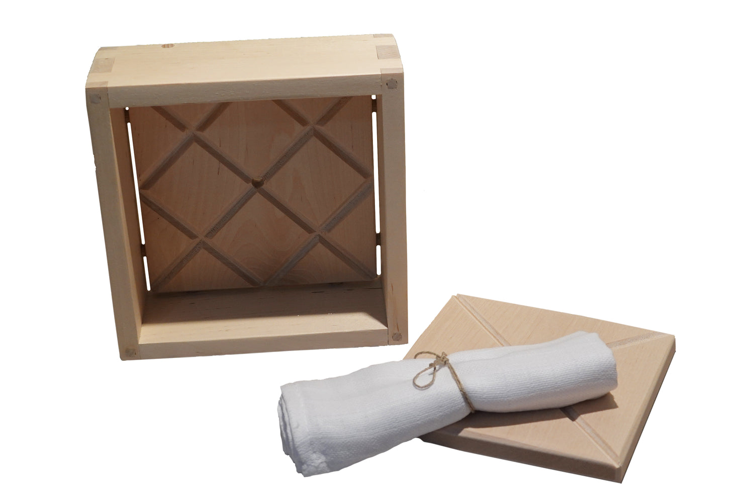 Puinen juustomuotti, malli 3