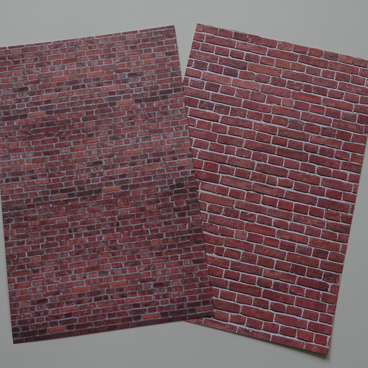 Kaksipuoleinen kuviokartonki tiiliseinä 20 x 30 cm