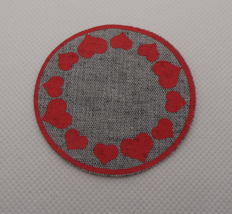 Pyöreä matto nukkekotiin