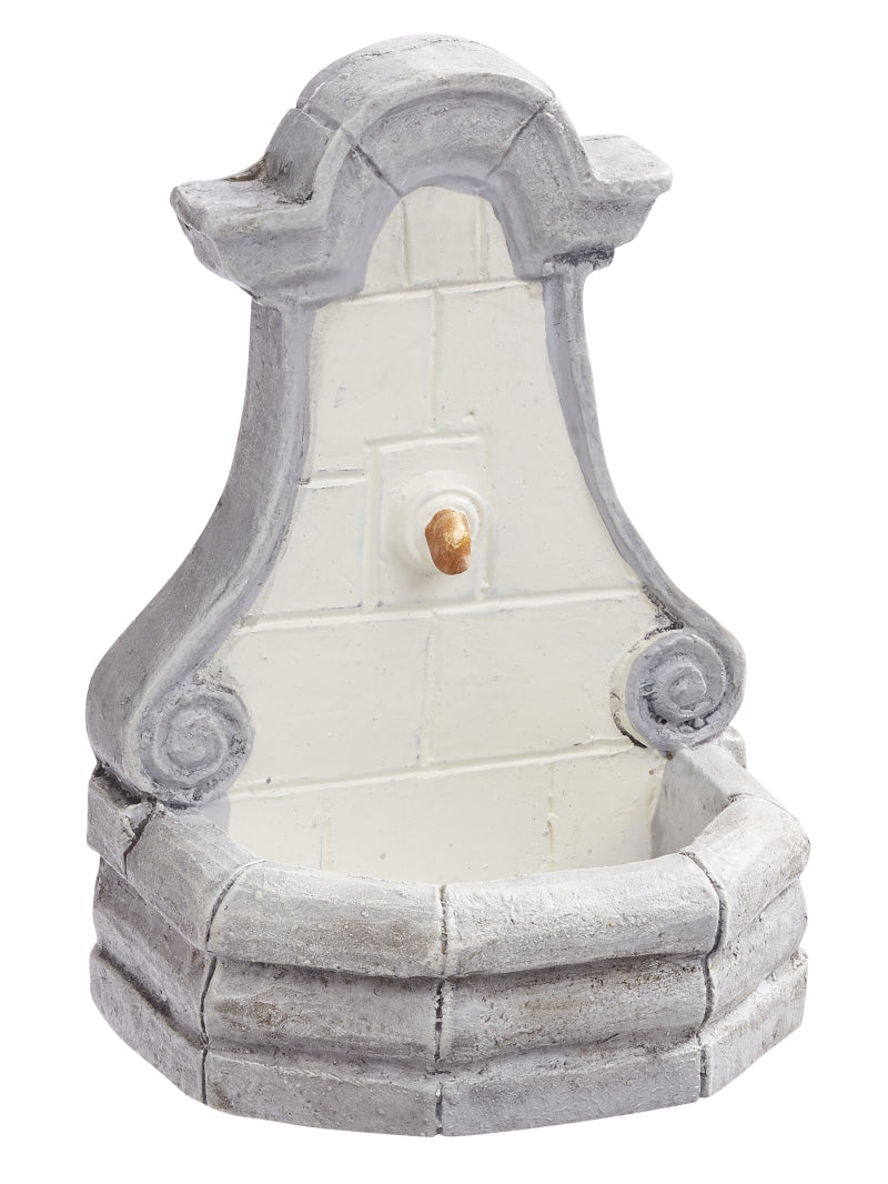 Suihkulähde nukkekotiin