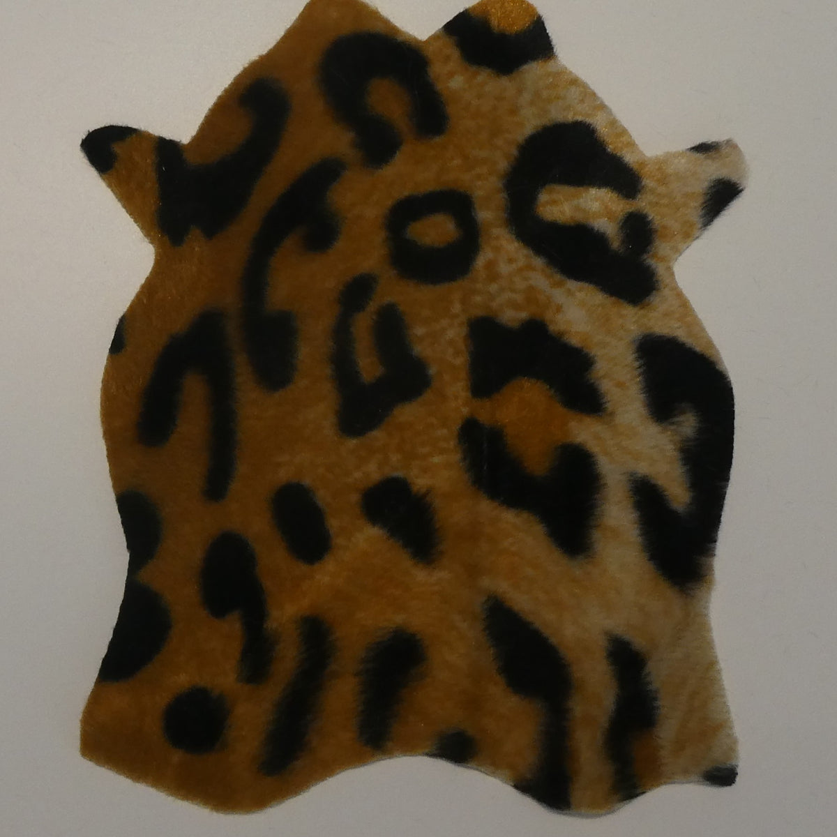 Talja nukkekotiin, leopardi