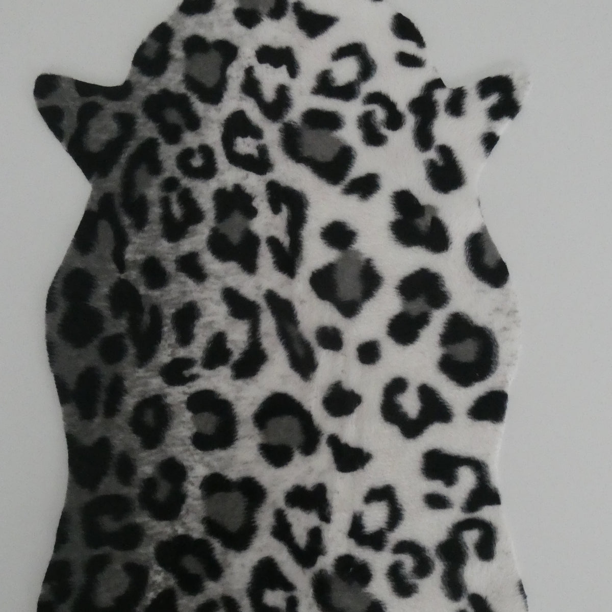 Talja nukkekotiin, lumileopardi